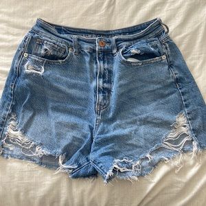 American Eagle Outfitters highest rise mom short